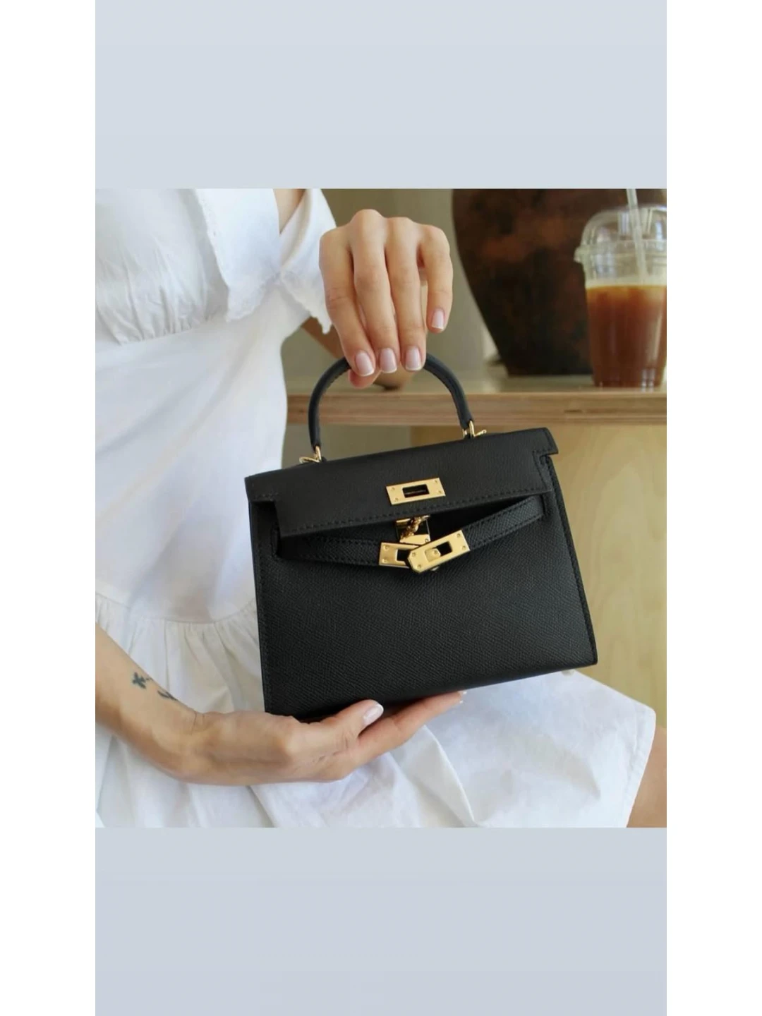 Geanta Posh Premium 22cm Neagra Geanta Posh Premium 22cm Neagra